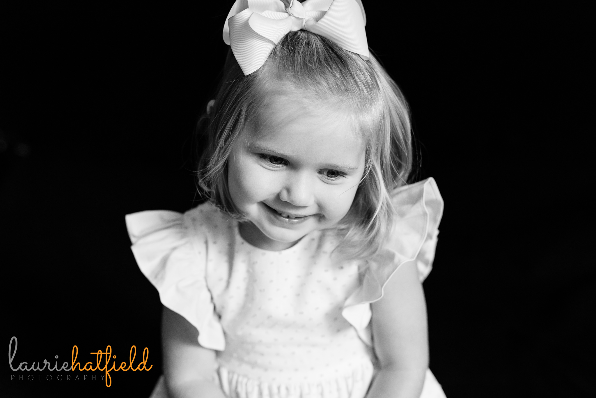 4-year-old blonde girl | Mobile AL preschool portrait photographer