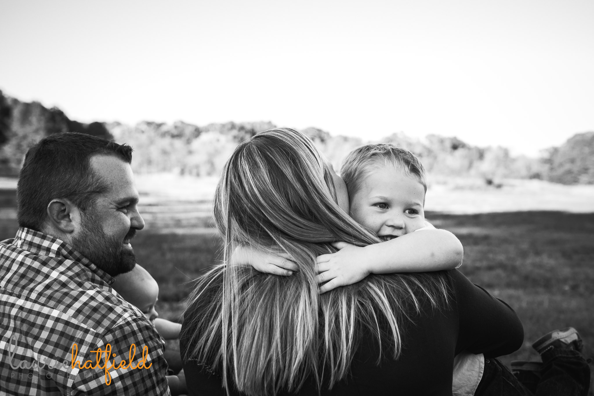 little boy hugging mom | Mobile AL family lifestyle photographer