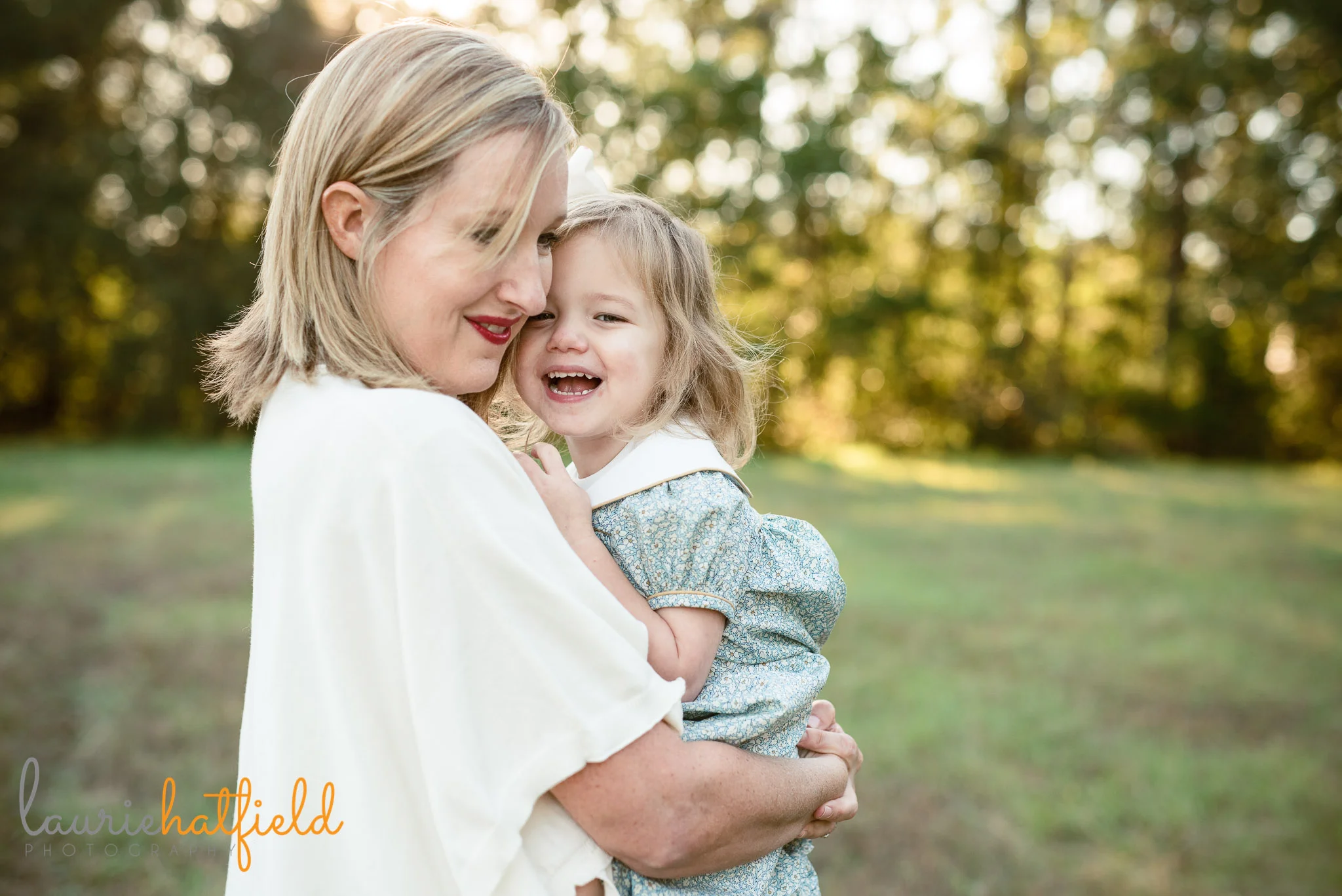 mom dancing with little girl | Fairhope AL family photographer