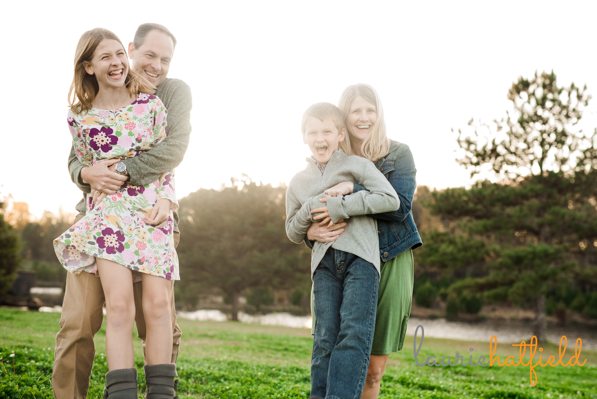 family of four outdoors | Mobile AL lifestyle photographer