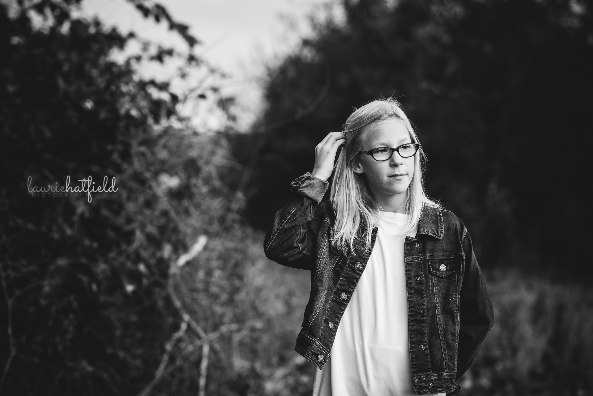 12-year-old girl with glasses | Mobile AL family photographer