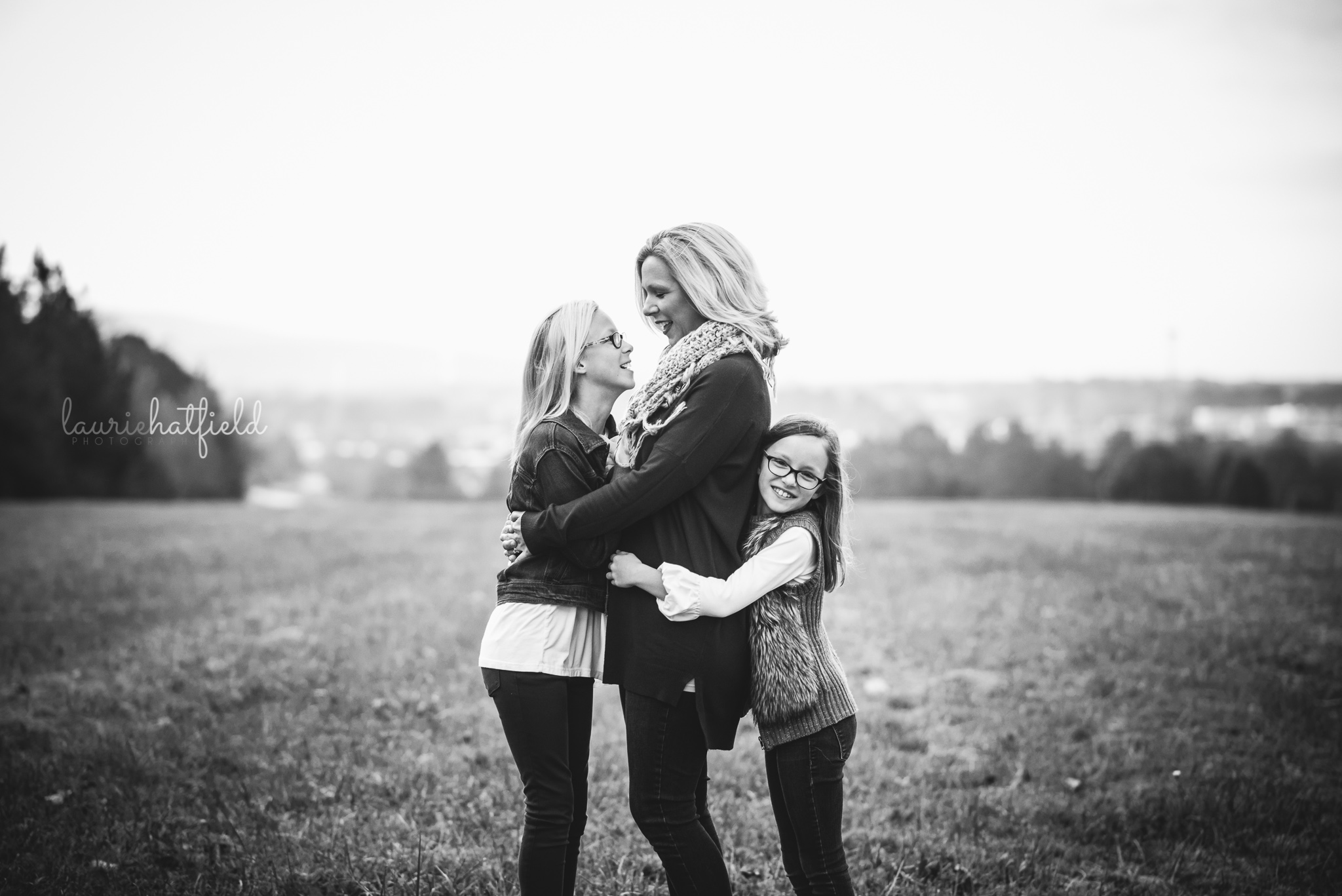 mom with 2 daughters | Mobile alabama family photography