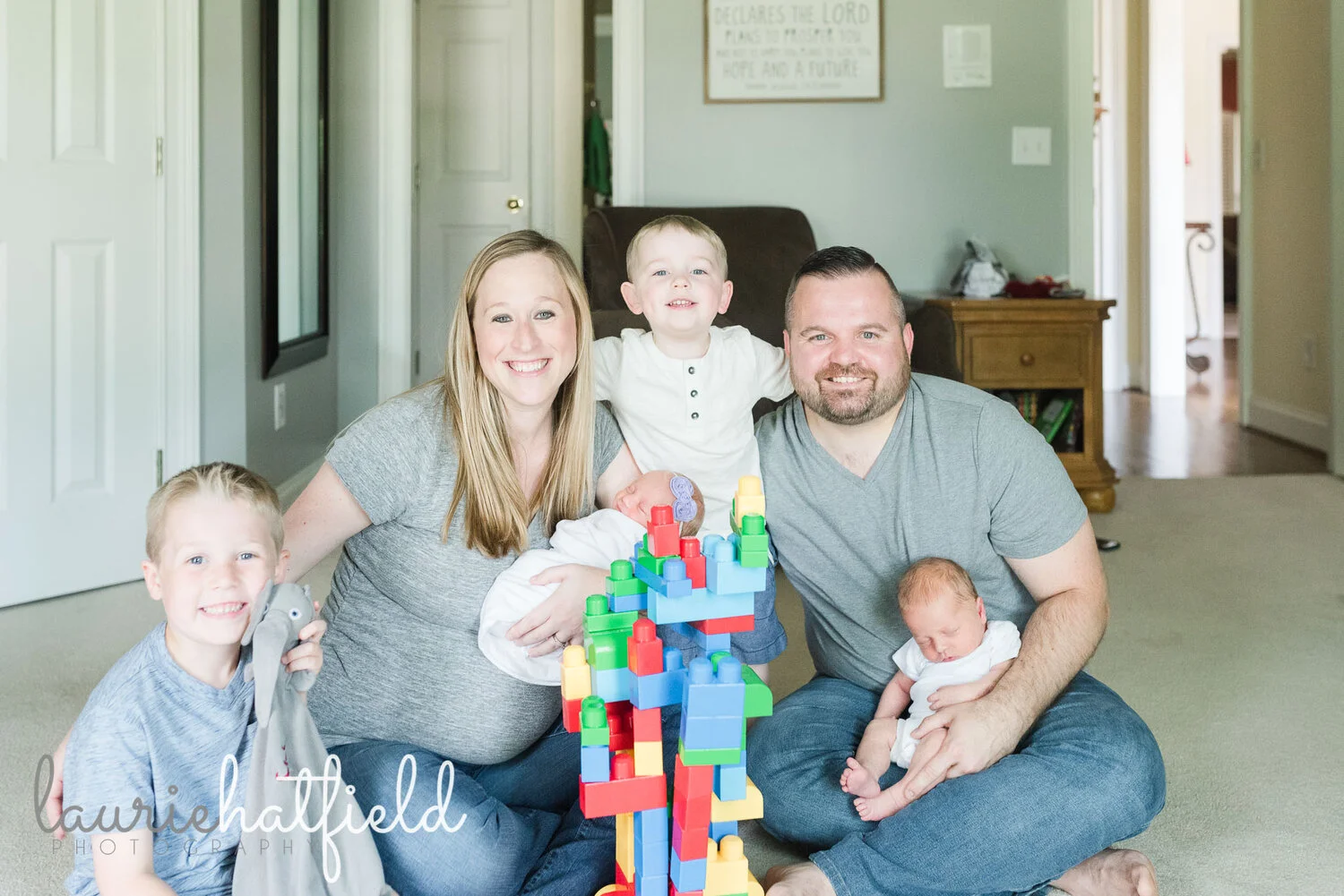 family of 6 | Huntsville Alabama newborn photographer