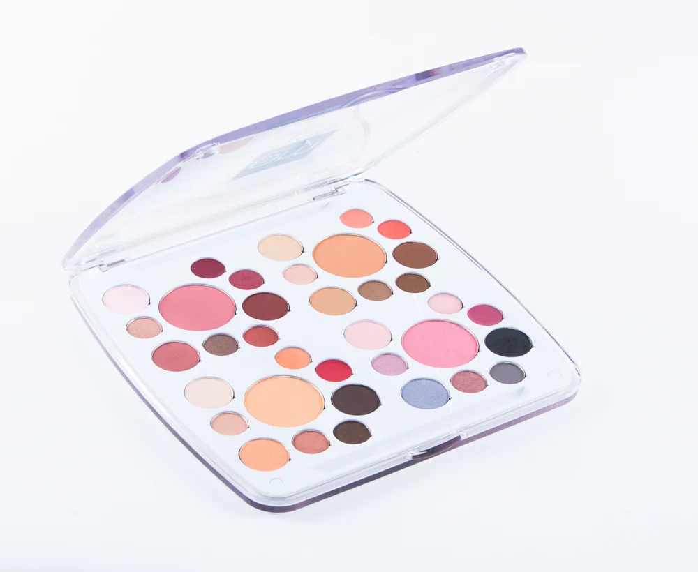  Em Cosmetics 
