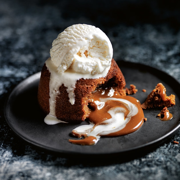 Molten Dulce de Leche Lava Cakes