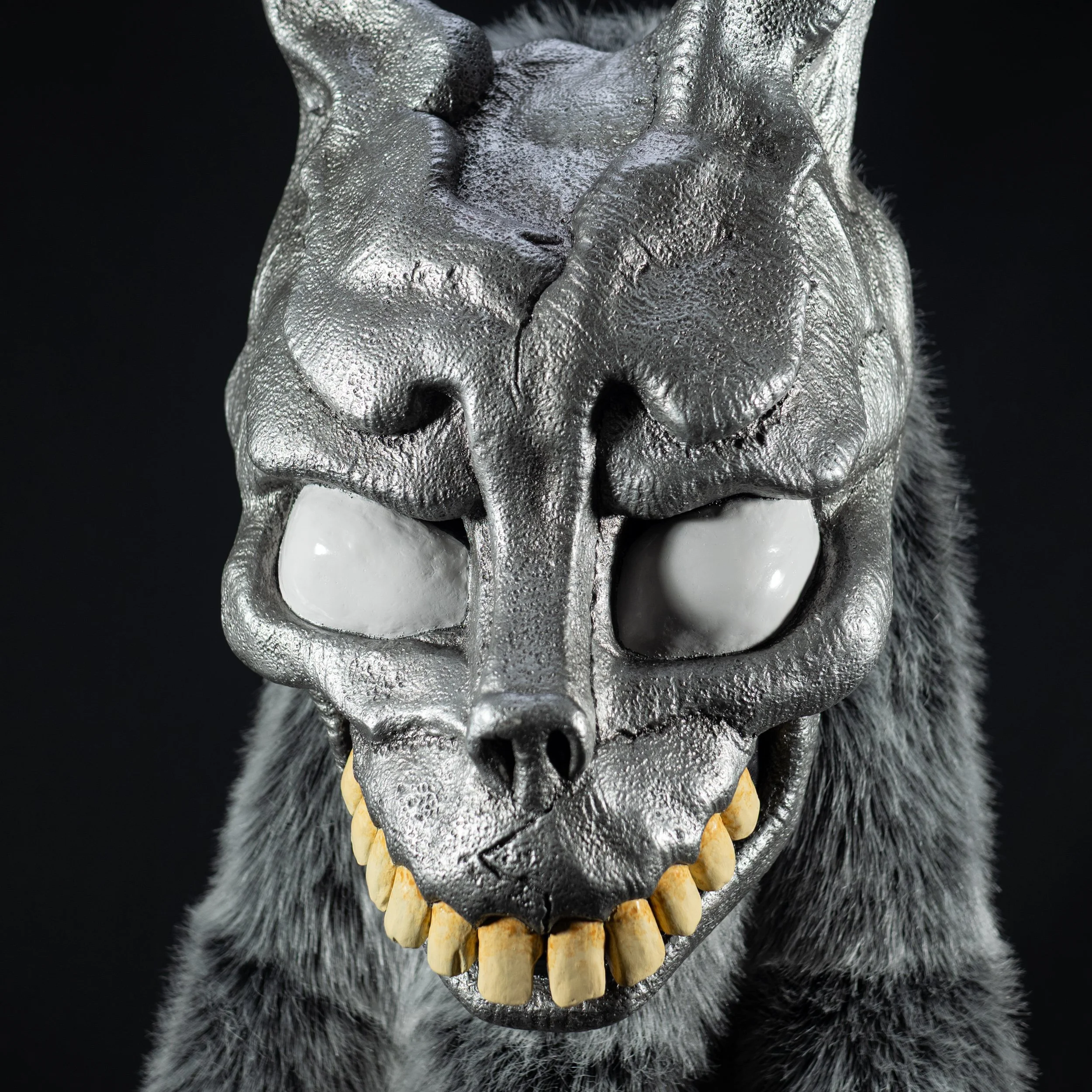 donnie-darko-frank-mask-closeup-1.jpg