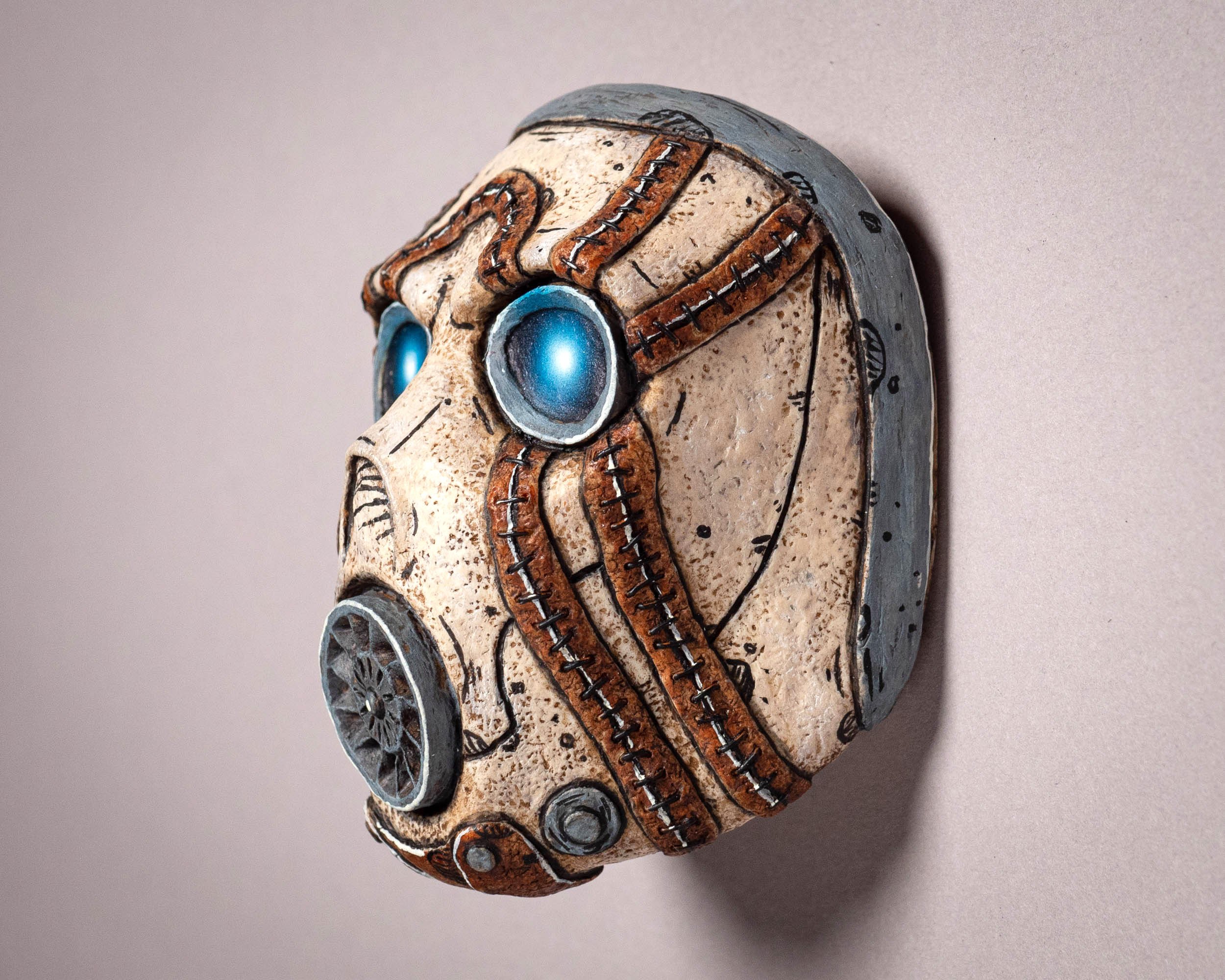Borderlands-psycho-bandit-mini-mask-magnet-2.jpg