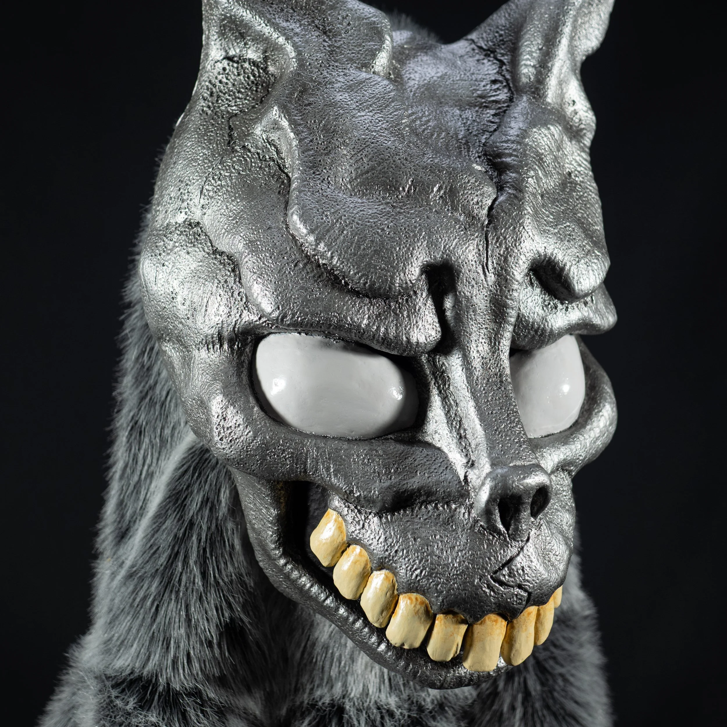 donnie-darko-frank-mask-closeup-2.jpg