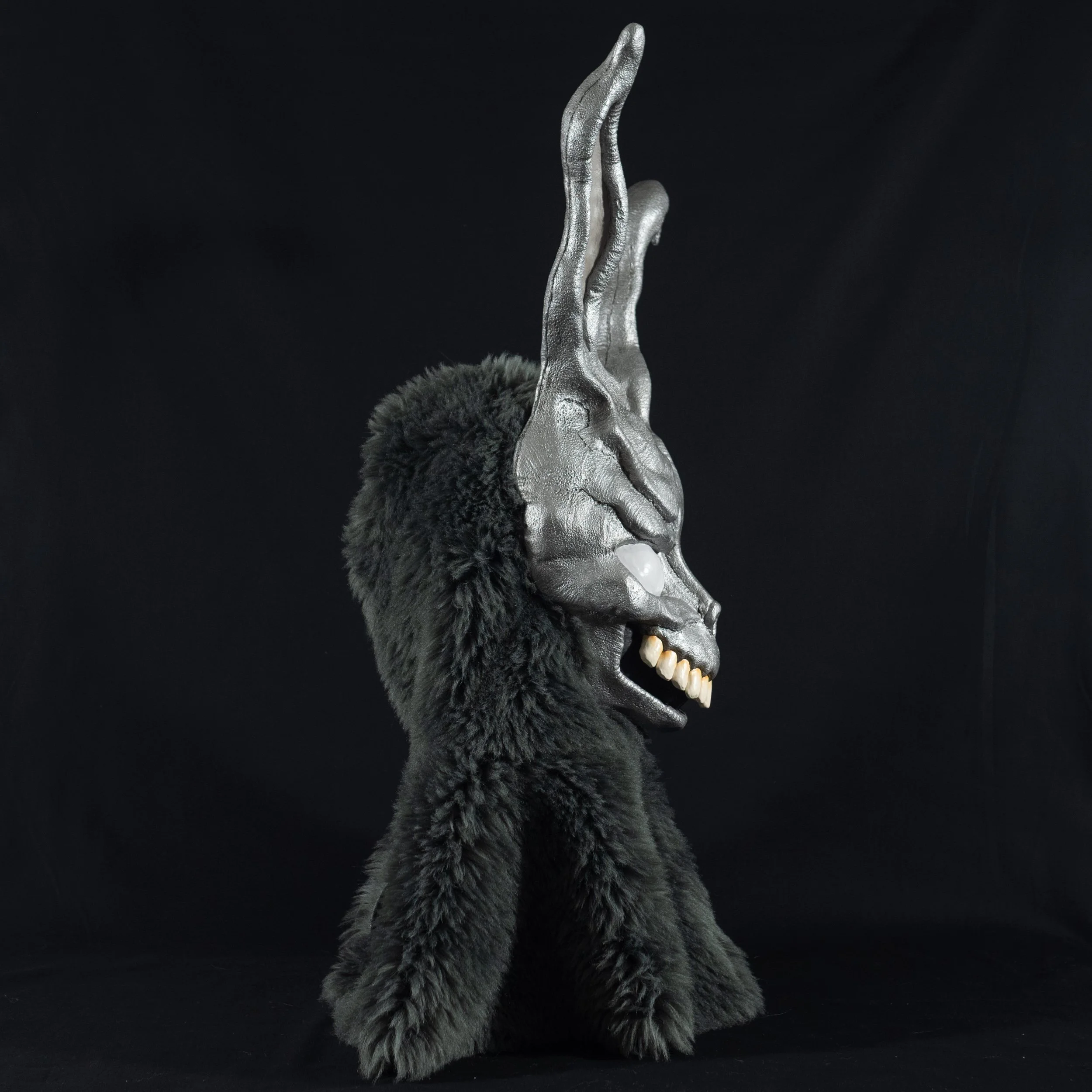 donnie-darko-frank-mask-alternate-fur-4.jpg