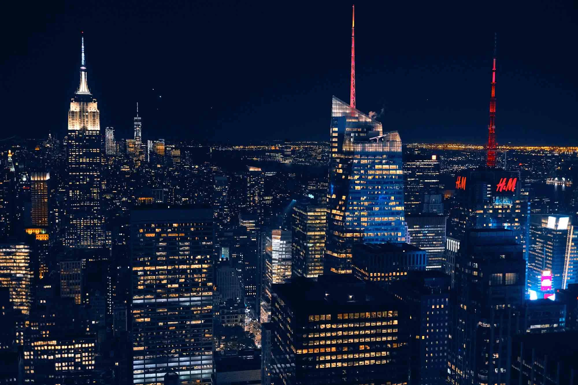 new-york-city-night-sky-800e83752b3407049ae0f6b5109ccc321461fc264da481409c4769713aba0c59.jpg