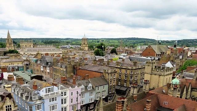 oxford-2368748_640.jpg
