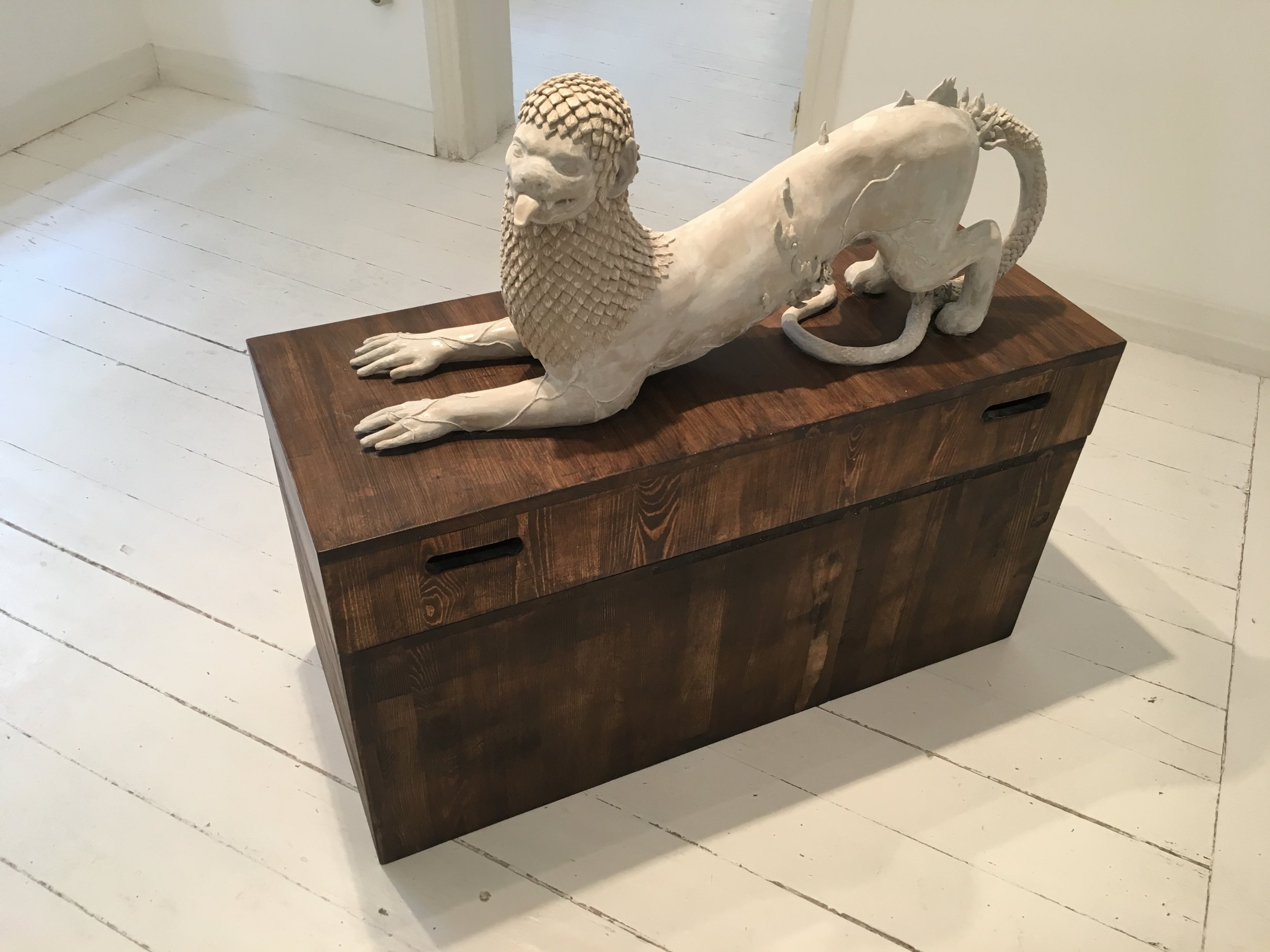 Clay, plaster, wooden plinth, 36x88x100x40cm