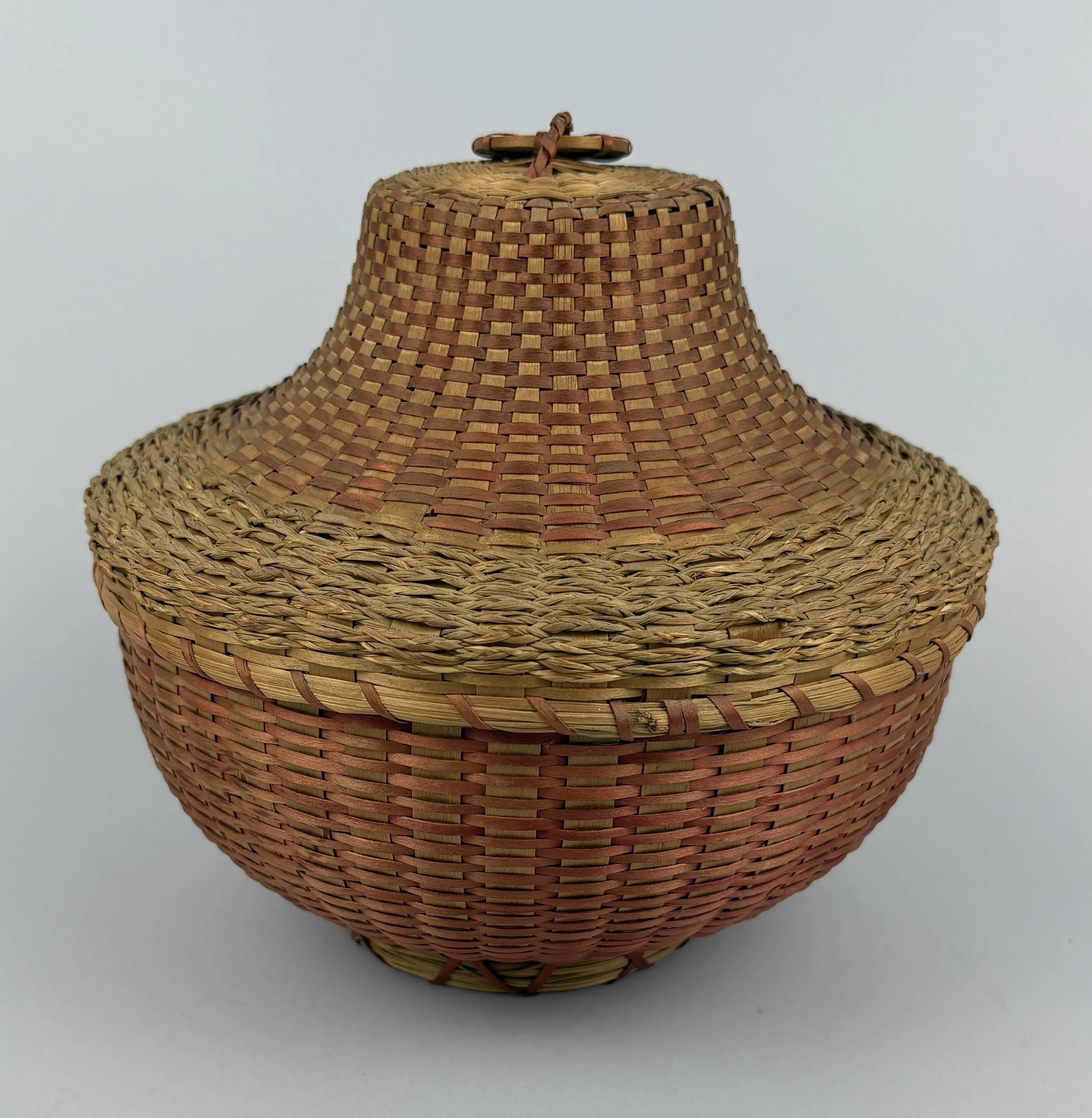    Sewing basket  , ca. 1990 by Yvonne M'Sadoques (Abenaki), Ash and sweetgrass (2025-32-001 A-B) 