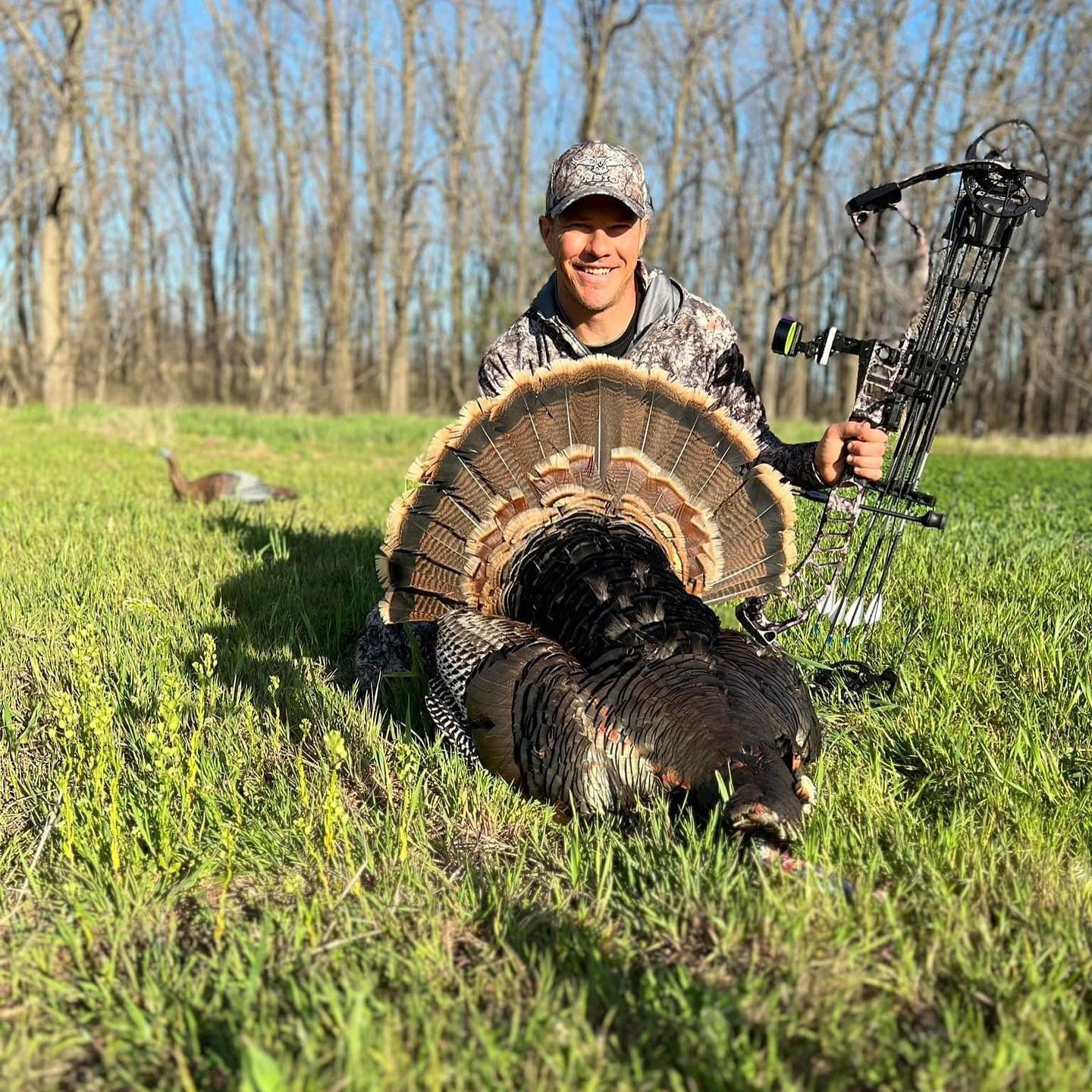 @nicchamberssvn had a great  morning! Got to see a decoy beat down before he took a @g5outdoors  mega meat to the boiler maker.

#bowhunting #archery #turkeyhunting