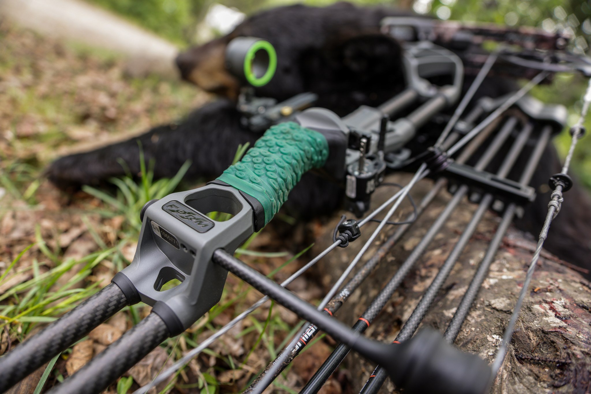 @primearchery The FORM's first taste in the woods with the New Nytrix Pro @hhasports sight made easy work for the G5 Mega meat to find its mark.  #g5outdoors #asiogear #ASIO #selffilming #G5 #canadabearhunting #doglakeresort #canada #Outdoors #bow