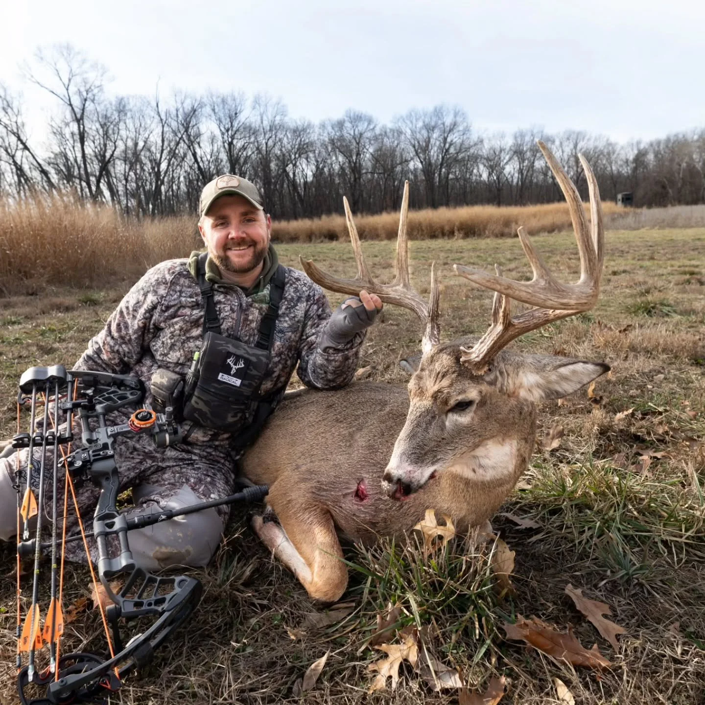 @kylejheuerman brought in the New Year right tagging one smart old buck. This buck and another buck had me pulling my hair out on multiple hunts the late season and will certainly be worth the watch.  The @realworldwildlifeproducts gen 2 beans couple