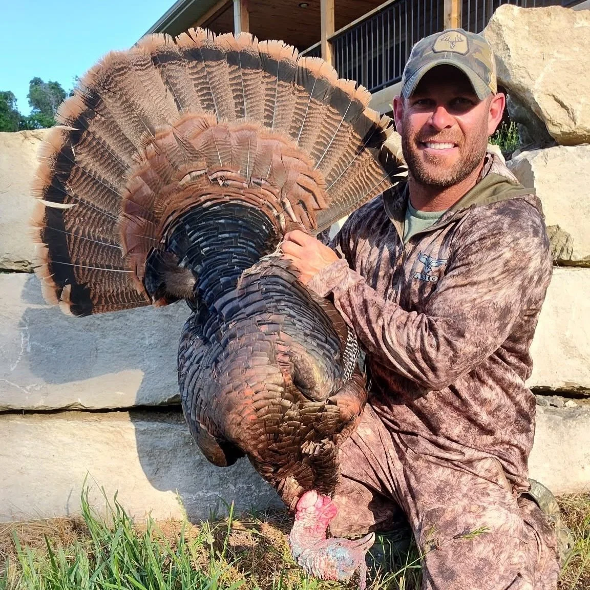 Sometimes a change of scenery is all it takes! @luke.brazz was chasing the same 3 gobblers for weeks and couldn&rsquo;t seal the deal. He decided to try a new property and it only took one hunt! 7 jakes ended up pushing 3 gobblers right to him! Doubl