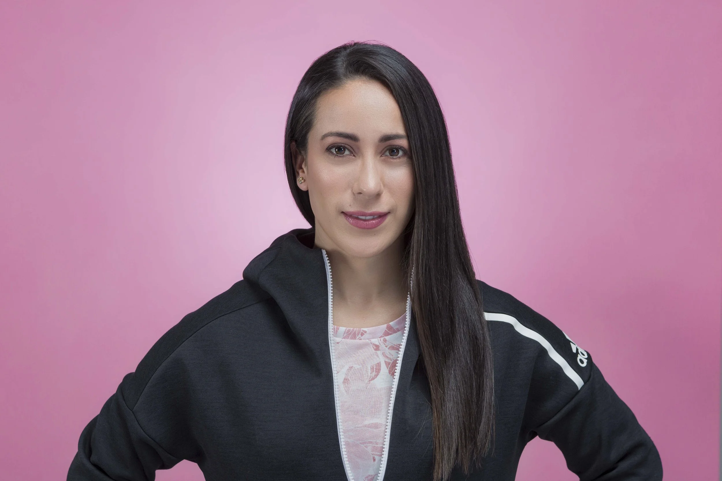 Mariana frontal sonrisa intermedia.JPG