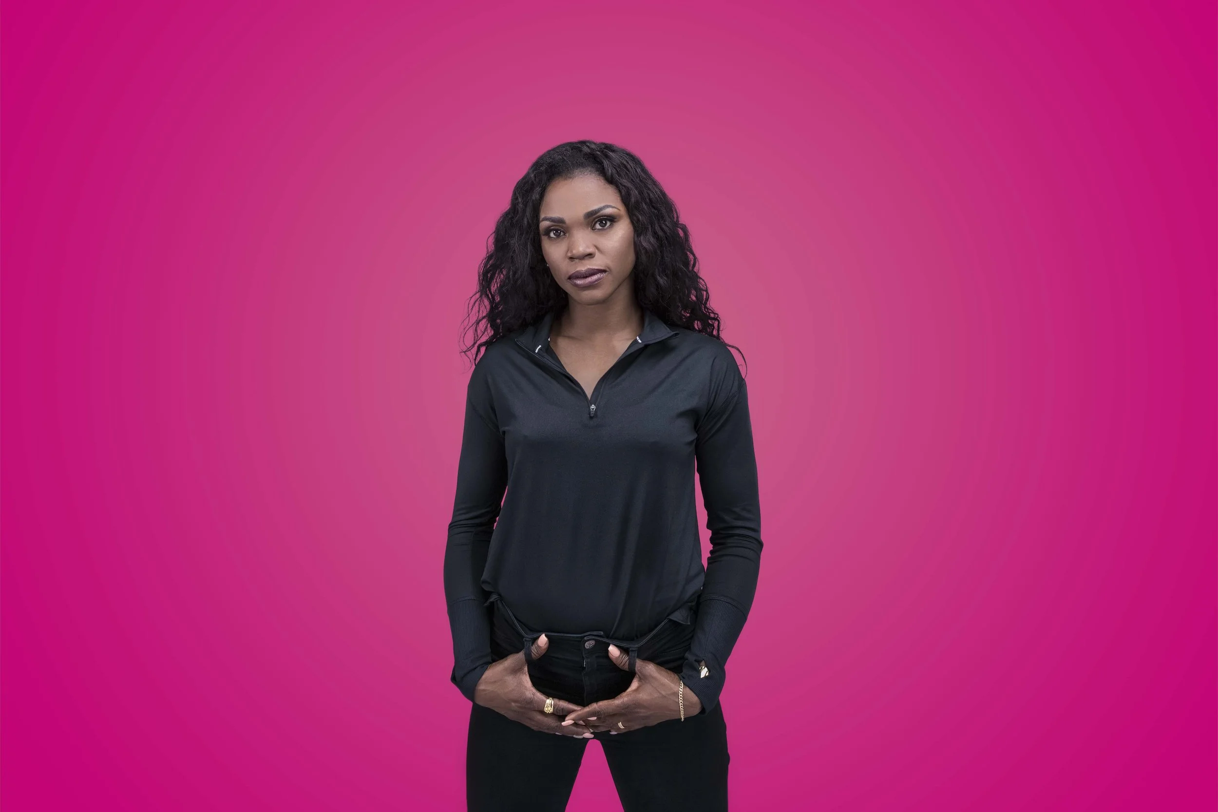 Caterine cuerpo completo cliente fondo.JPG