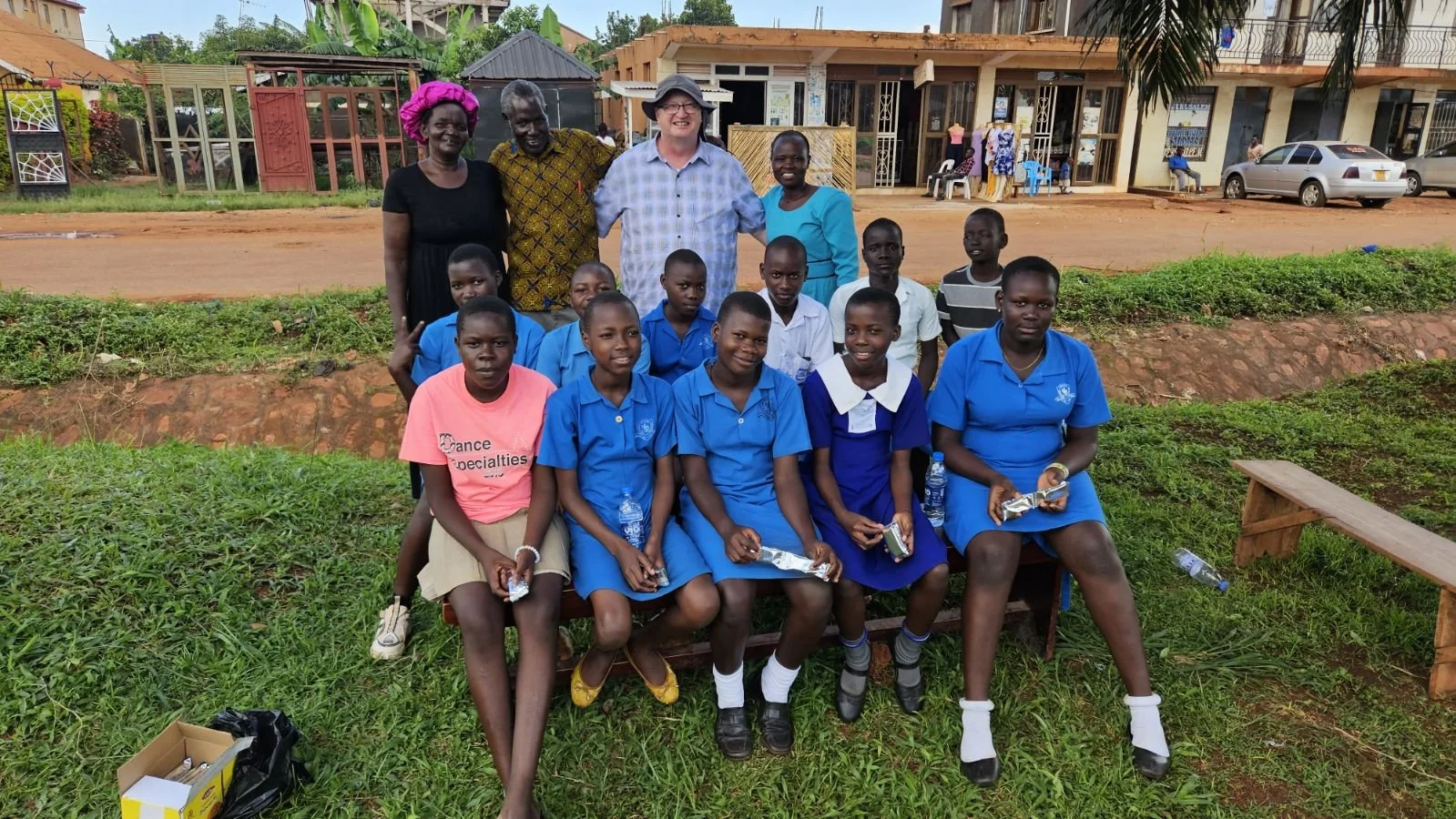 6th grade group Uganda.jpg