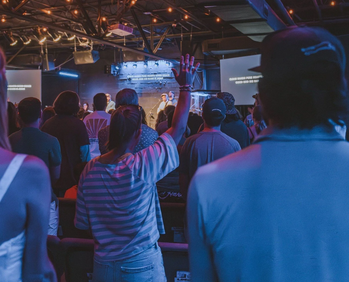 I trust in God, my Savior⁠
The one who will never fail⁠
He will never fail⁠
I trust in God, my Savior⁠
The one who will never fail⁠
He will never fail⁠
⁠
Trust in God by Elevation Worship