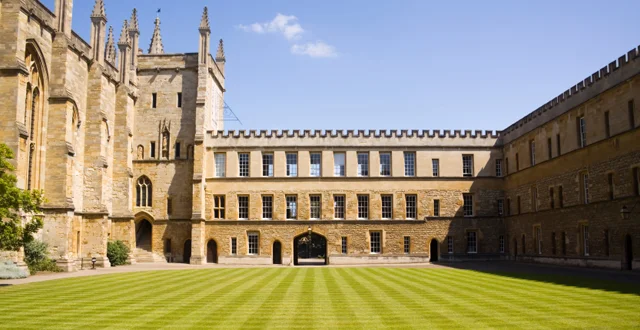 OverStory University Debut