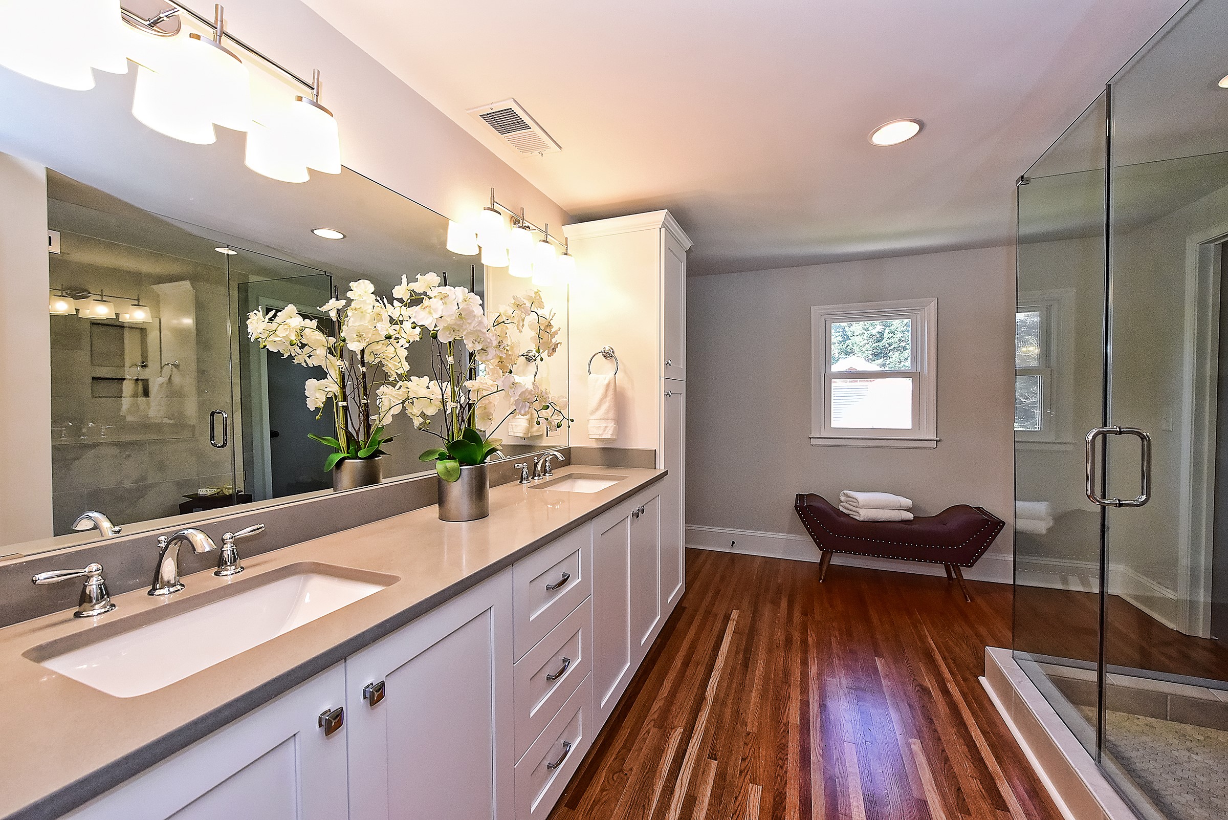 036_Master Bathroom.jpg