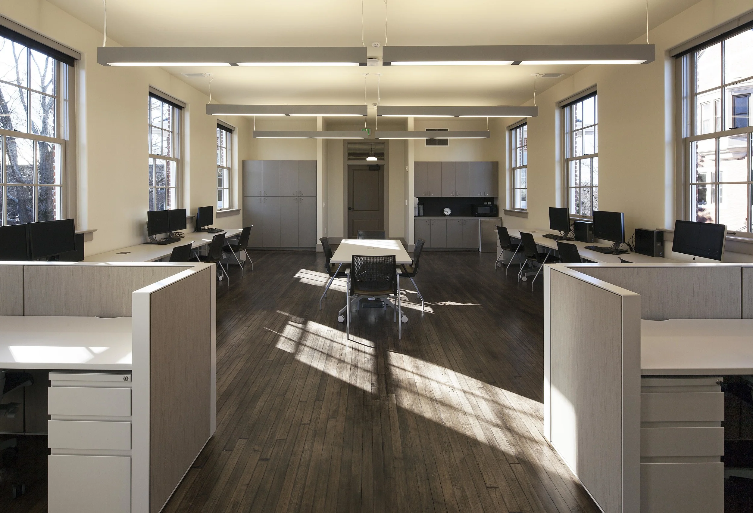 ClassRm v1_7505.jpg