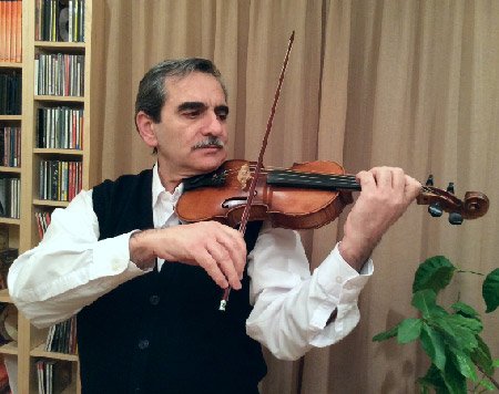 Tigran-Dolukhanyan-violin-teacher-fortepiano-music.jpg