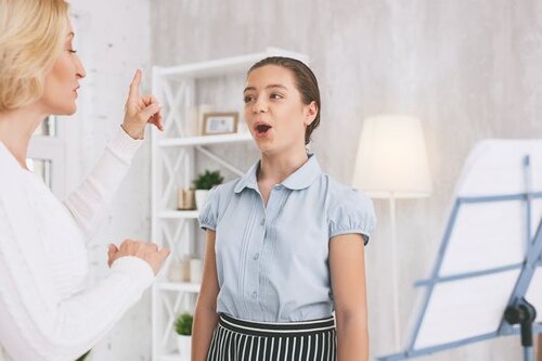 What is the Best Age to Start Taking Voice Lessons — Stage Music Center In  Acton and Winchester MA
