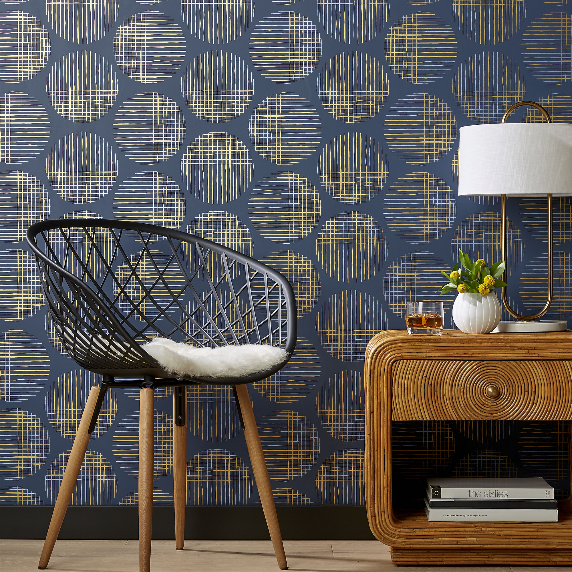 cross-hatch-circles-gold-and-navy-traditional-paste-wallpaper.jpg