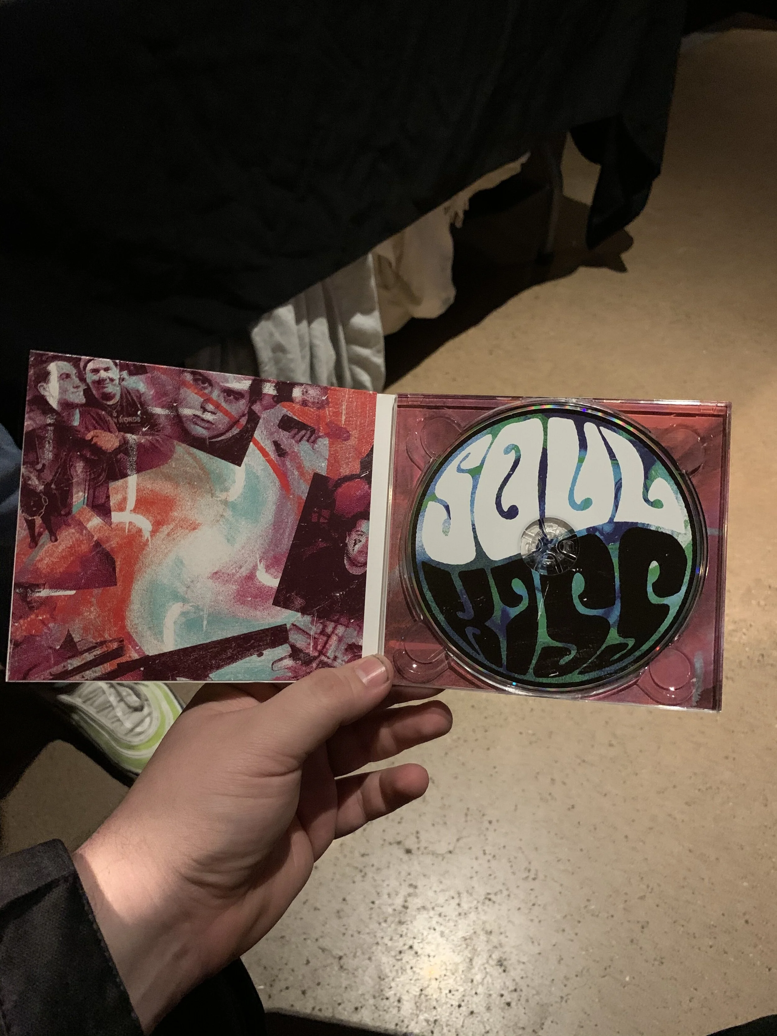 8C8EE0F2-FD7C-4684-B107-9E2AFFF3C30D