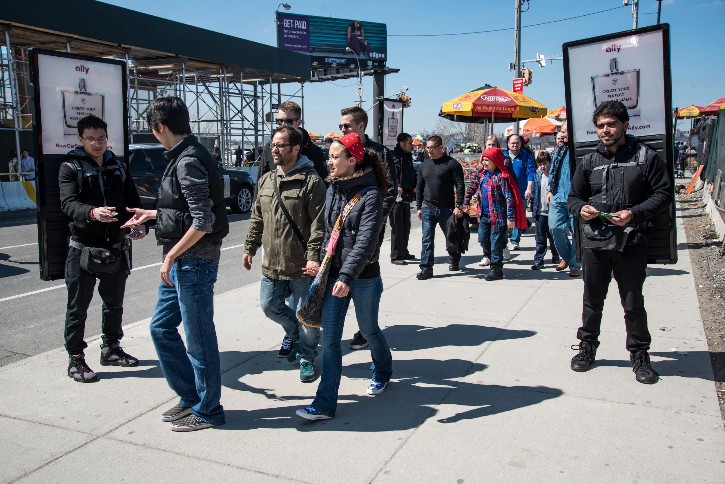 Backpack Billboards, Walking Billboards, Ad walkers — MASSIVEMEDIA