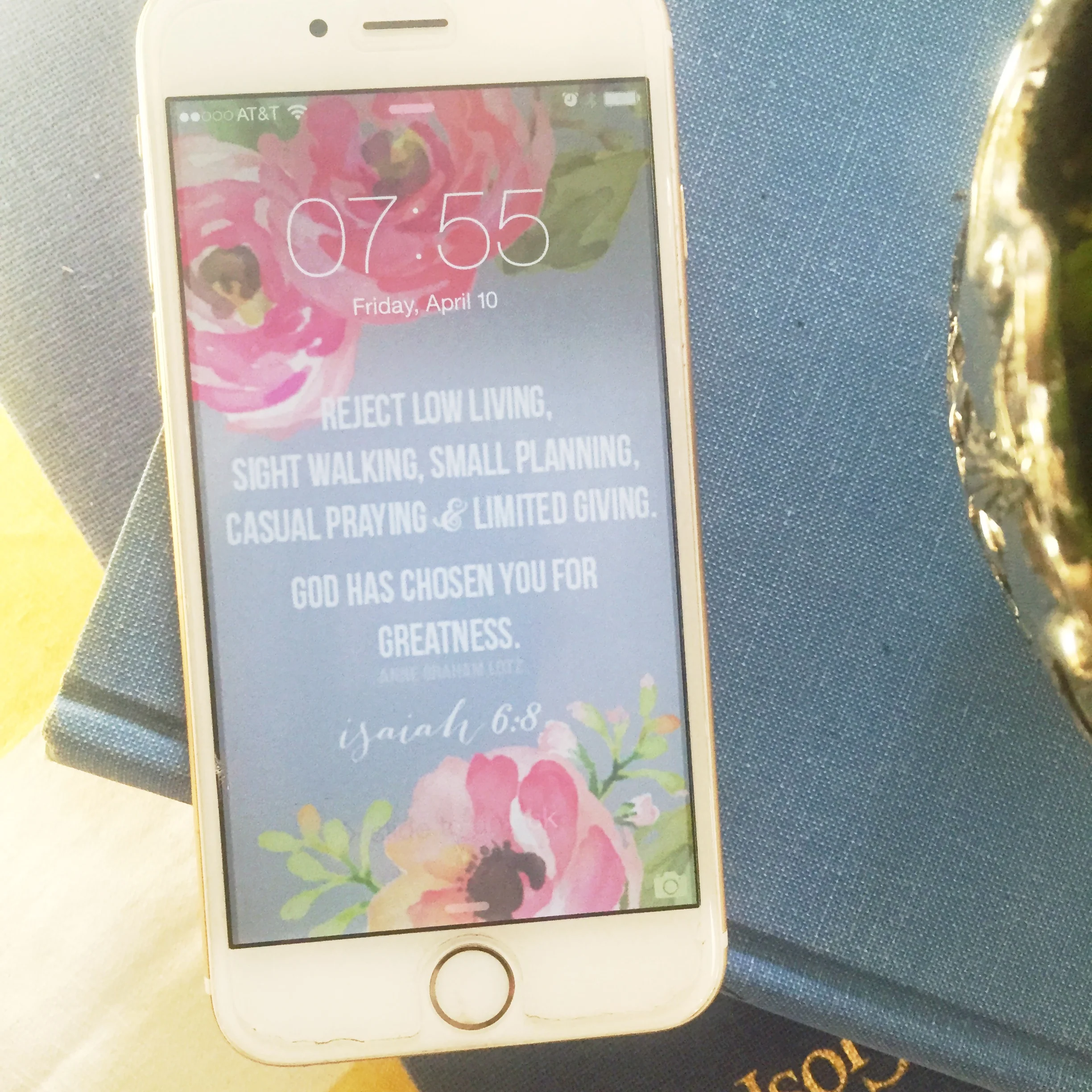 april (free) lock screen memory verse…and mini Bible study