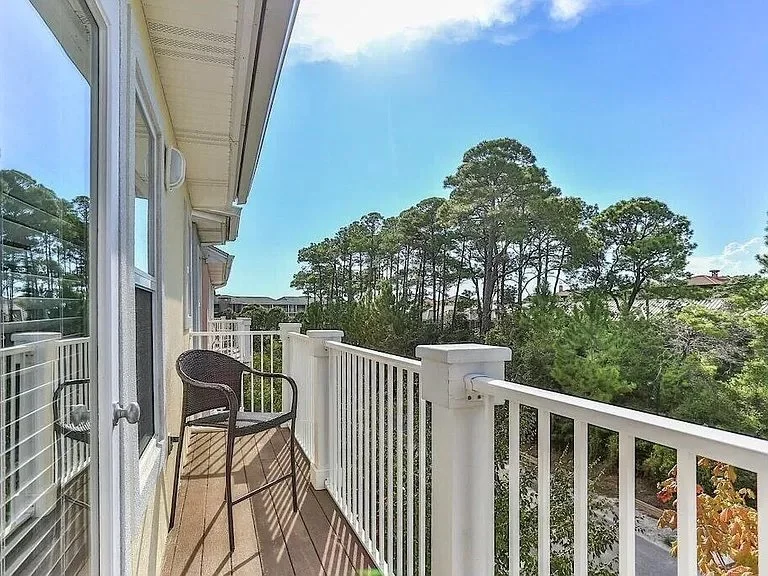 Upper patio.jpg