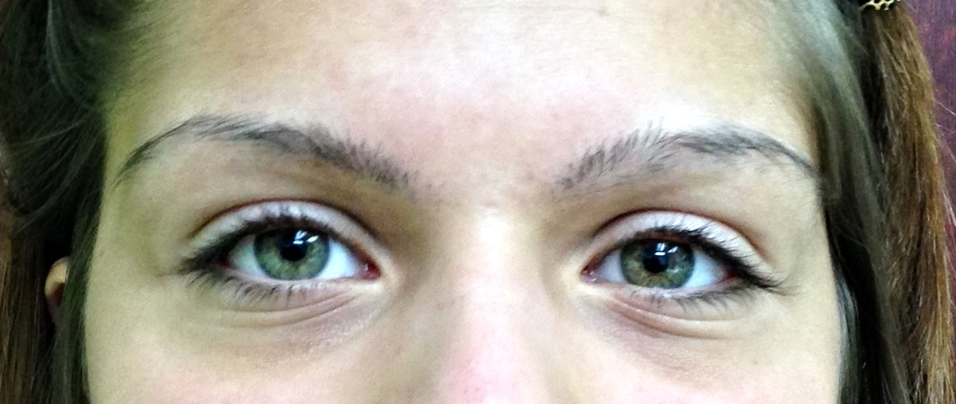 Before Xtreme lashes & Eyebrow Makeover by Gia