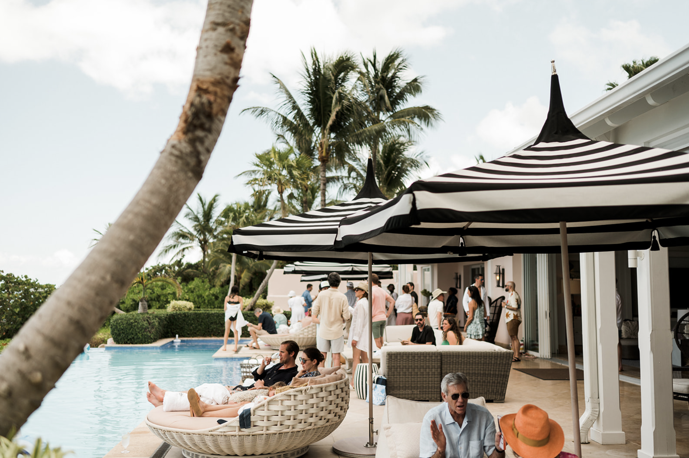 POOL PARTY AT THE OCEAN CLUB FOUR SEASONS