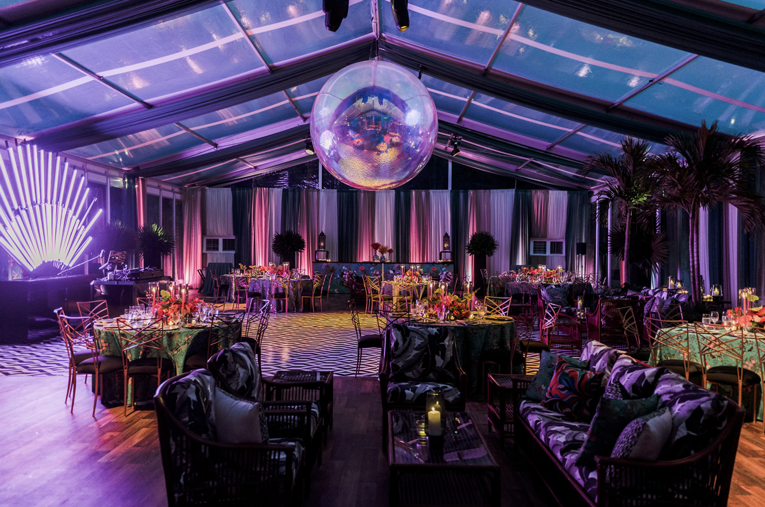 FOUR SEASONS OCEAN CLUB COURTYARD WEDDING