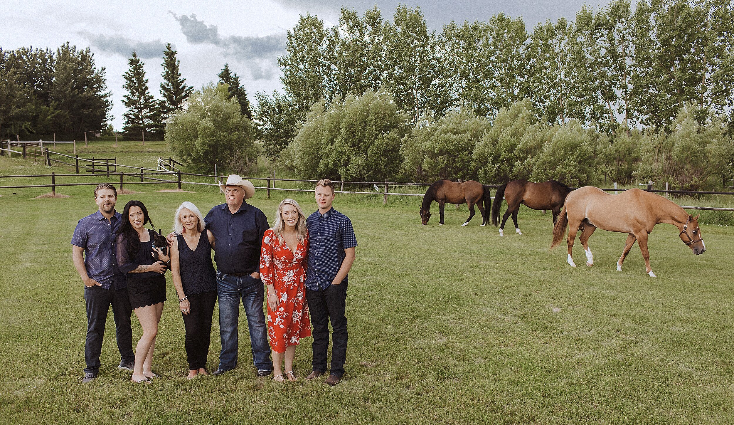 red-deer-family-photographer-horses