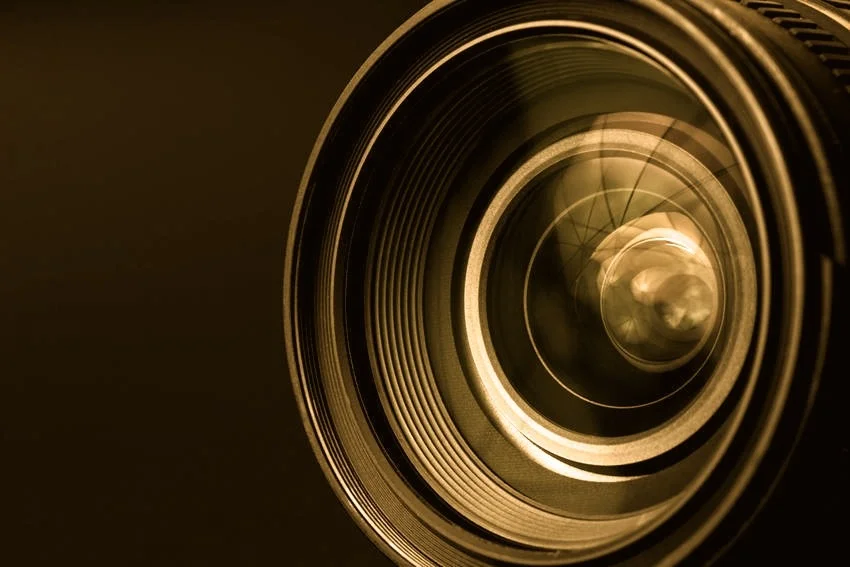 tndzCGKRwCDDH2b62TQH_camera_lens.jpg
