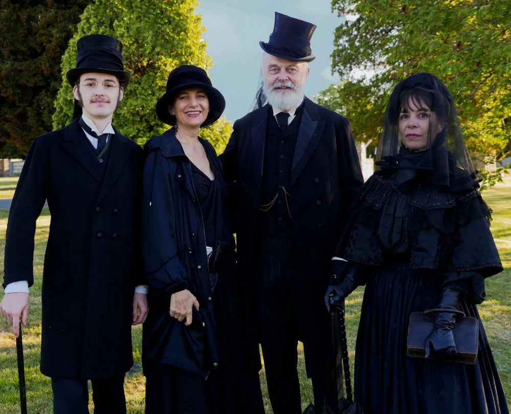 Parker McIntosh, Roz McNulty, Ivan Sayers & Carla Elm Clement dressed for Summer Solstice at Mountain View Cemetery