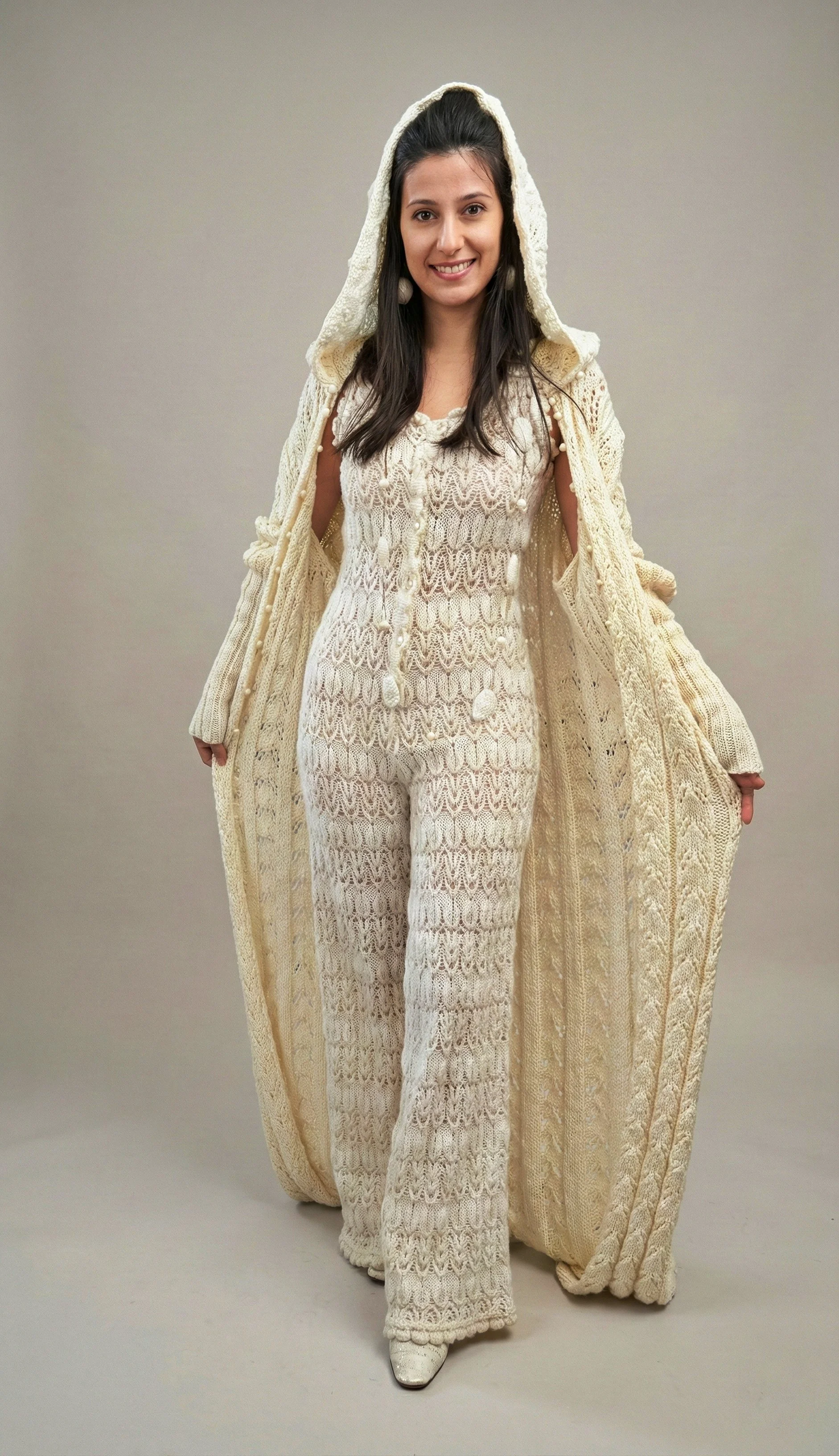 Model 11 with mantilla.jpg