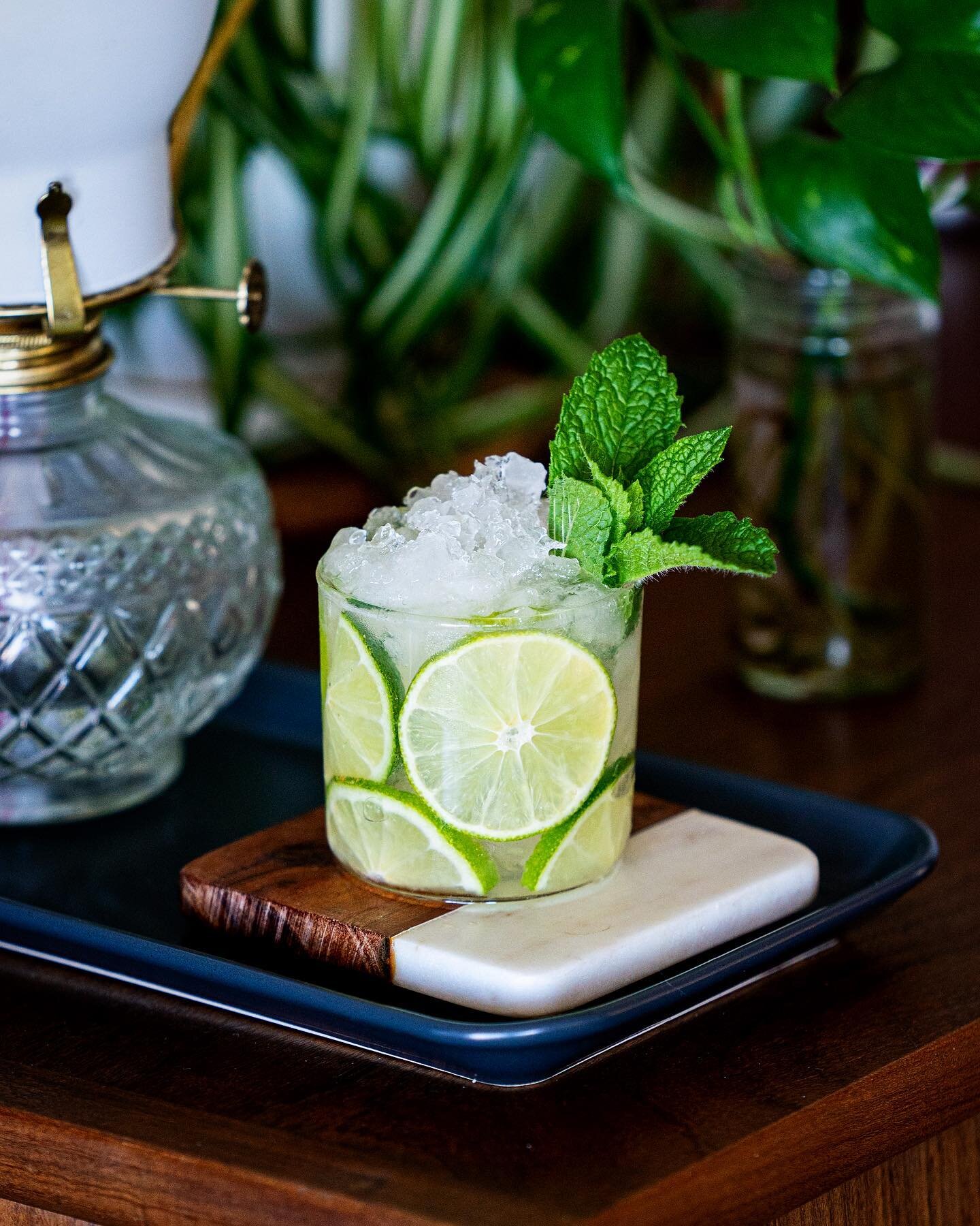 Mondays &amp; Margs! 👀

A minty mezcal mix here to kick off the week. 

2 oz Mezcal
1 oz Fresh Lime Juice
0.25 oz Cointreau 
0.25 oz Mint Syrup 

Shake and strain over fresh crushed ice in a rocks glass. Garnish with mint sprig and lime.