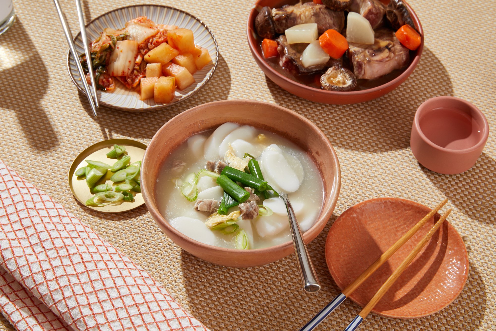 0122_Instacart011822_LNY_Korean_Tteokguk_ALo.jpg