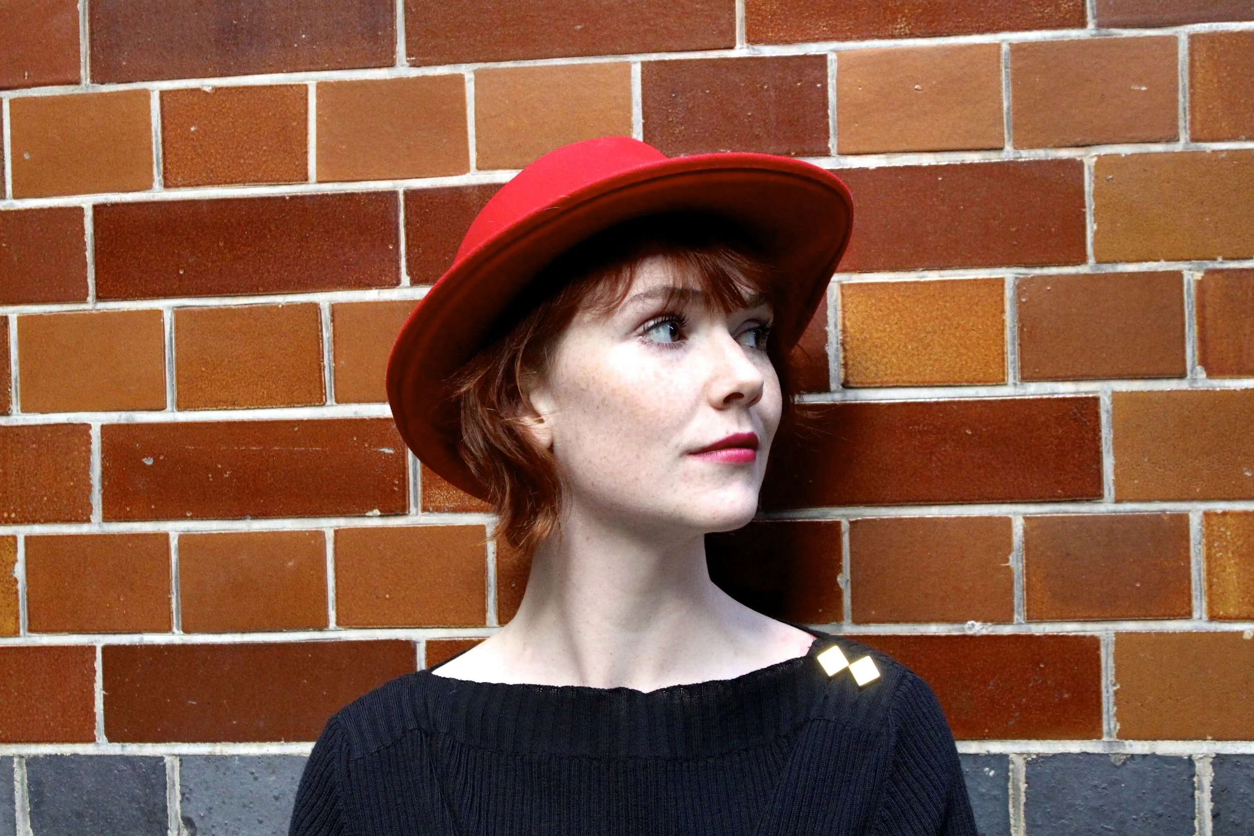Elf Lyons