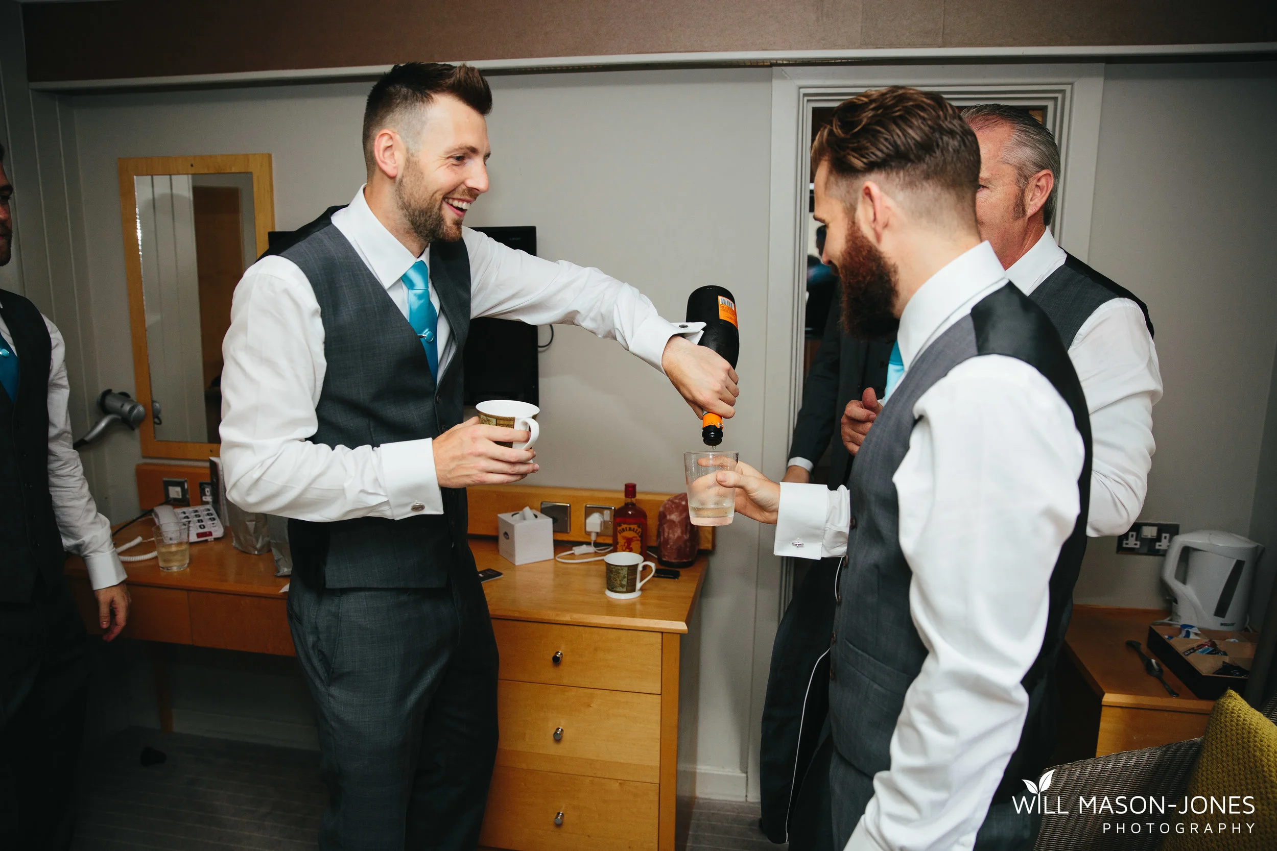 Chris&AmandaWEB-108.jpg