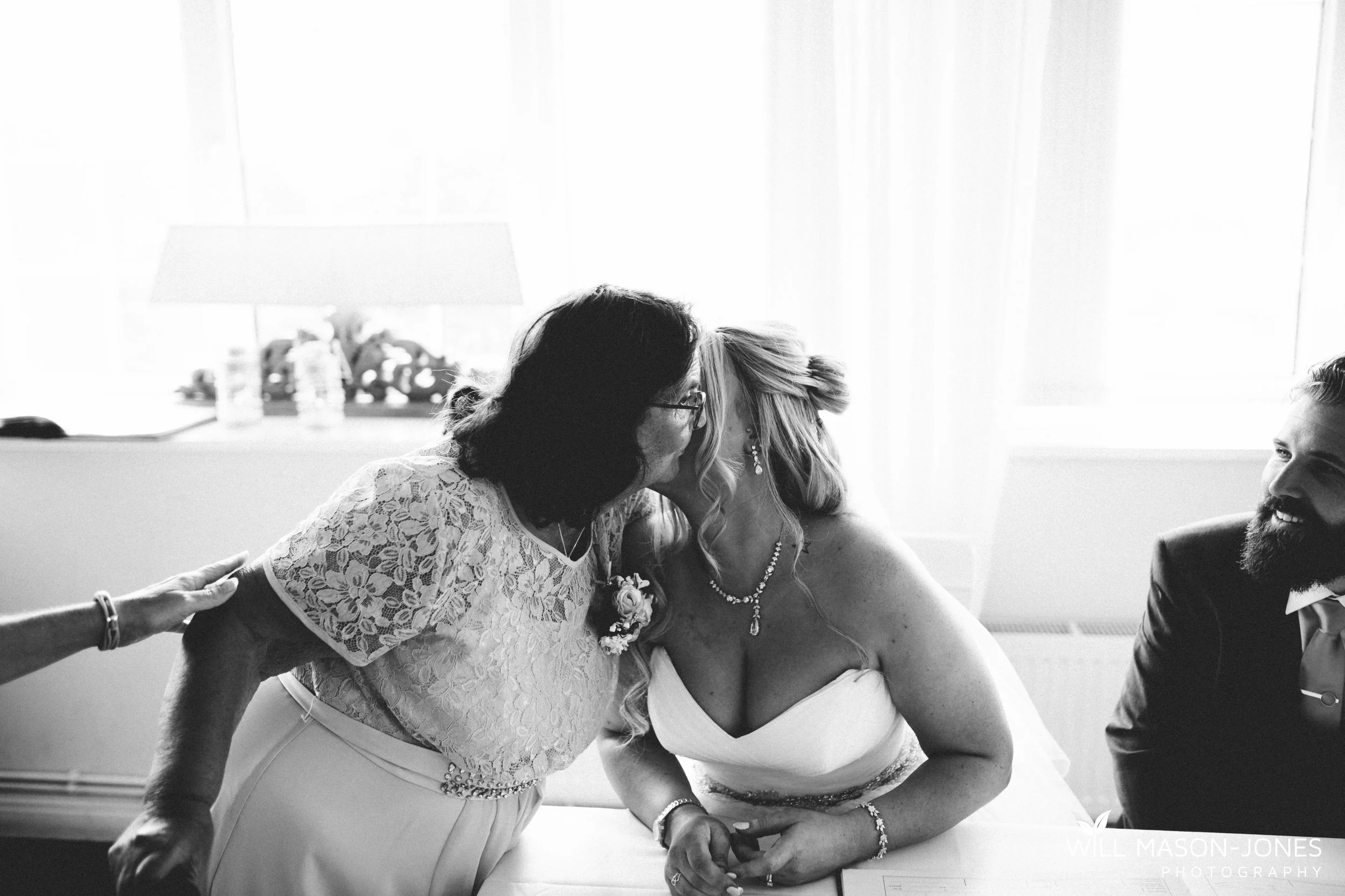 Chris&AmandaWEB-304.jpg