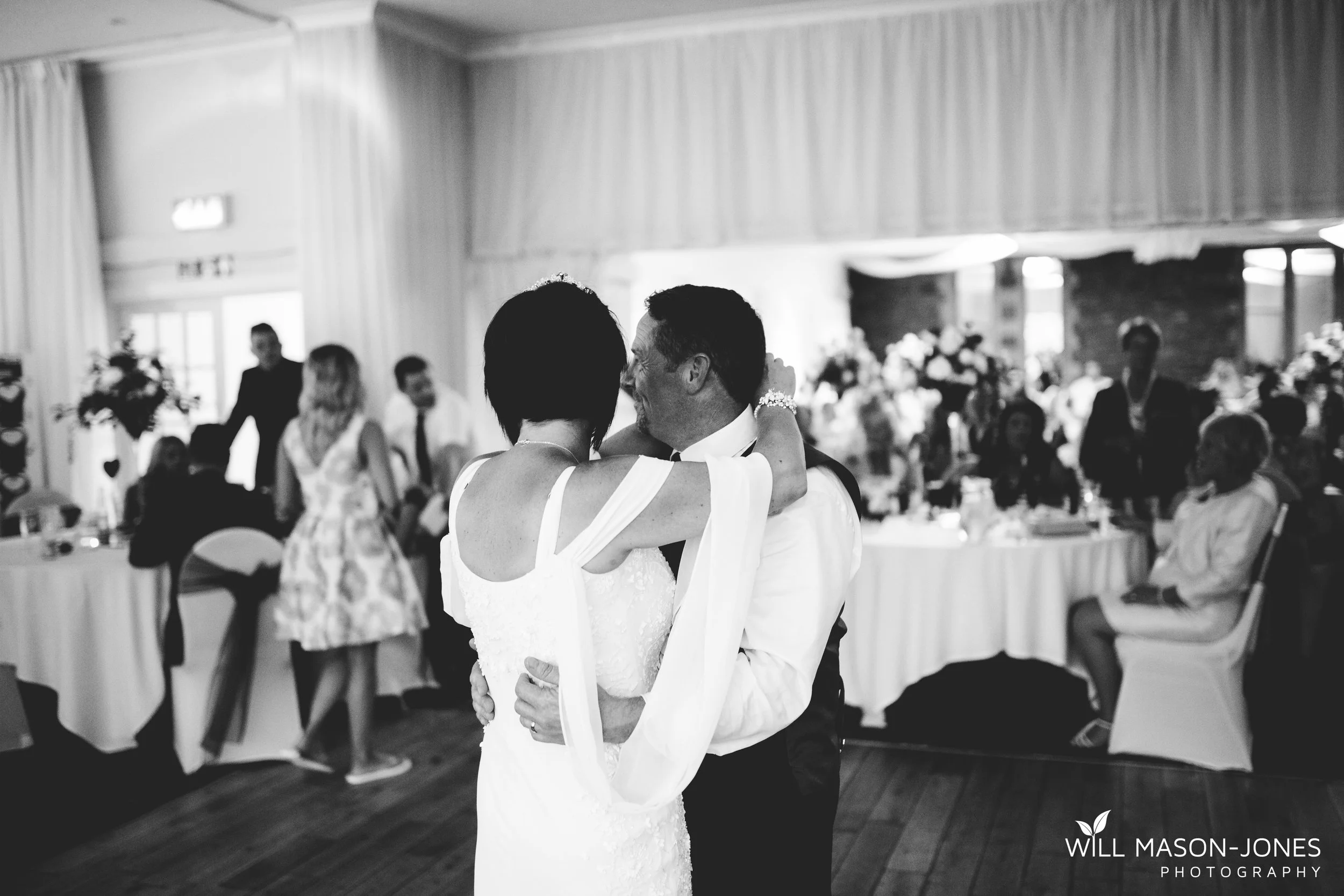 Sarah&Barry-551.jpg