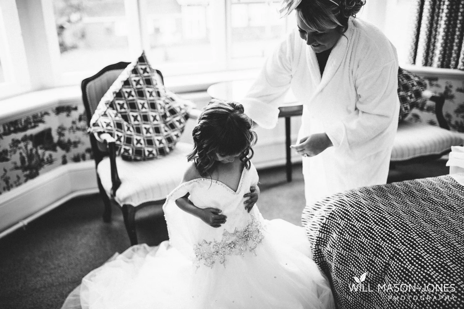  coed-y-mwstwr-welsh-wedding-photography 