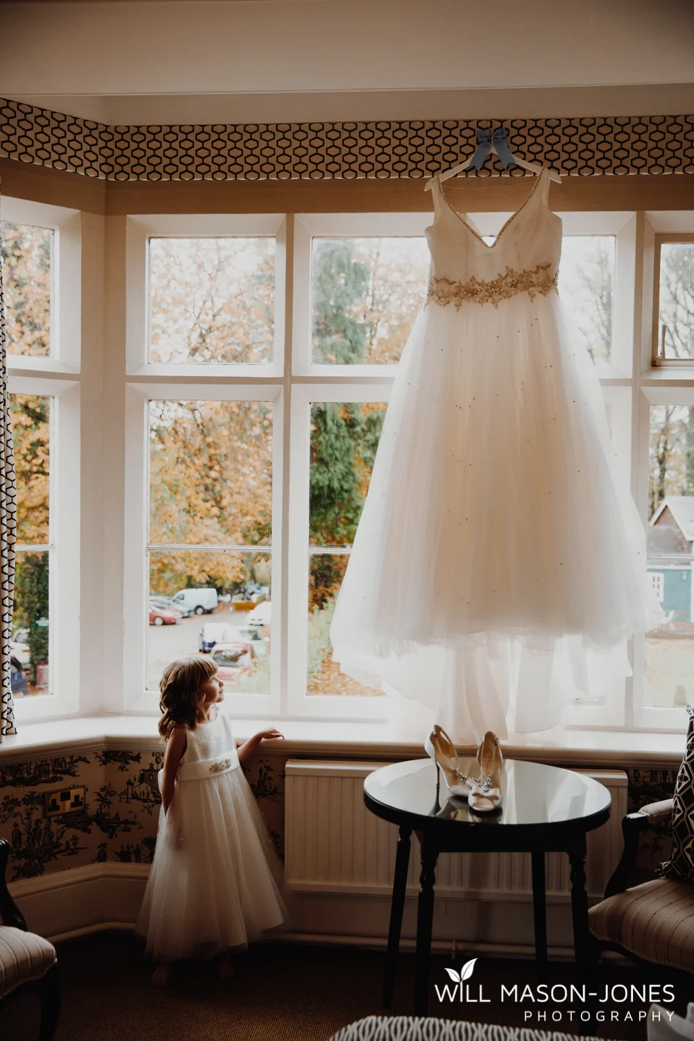  coed-y-mwstwr-welsh-wedding-photography 